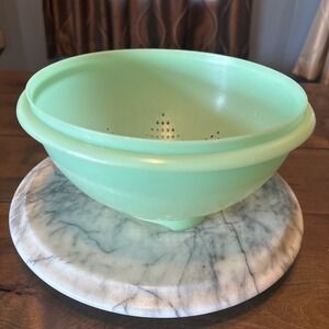 VTG Tupperware #339-3 Jadeite Colander Footed Strainer
